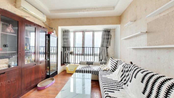 俊峰龙凤云洲二手房实景图