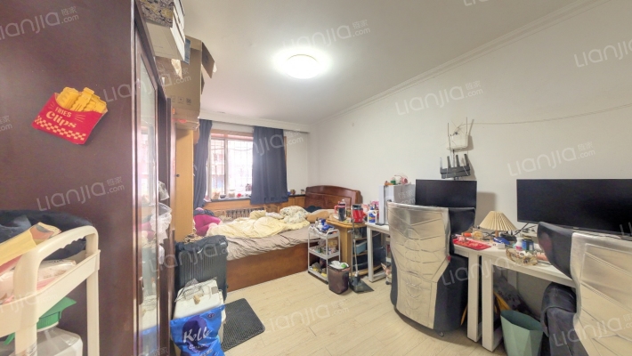 龙职师苑二手房实景图