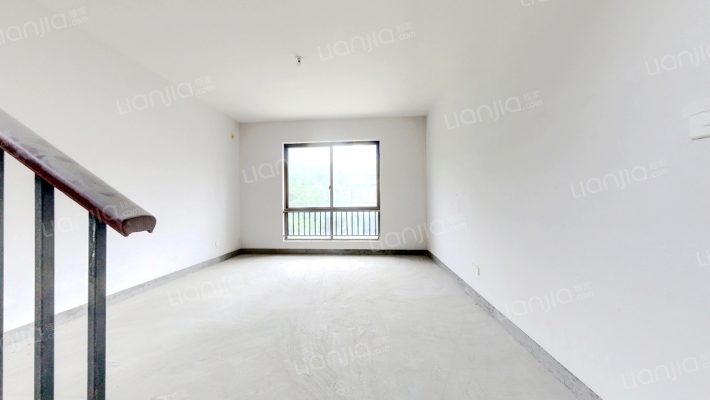 鼎基丽湾域南区二手房实景图