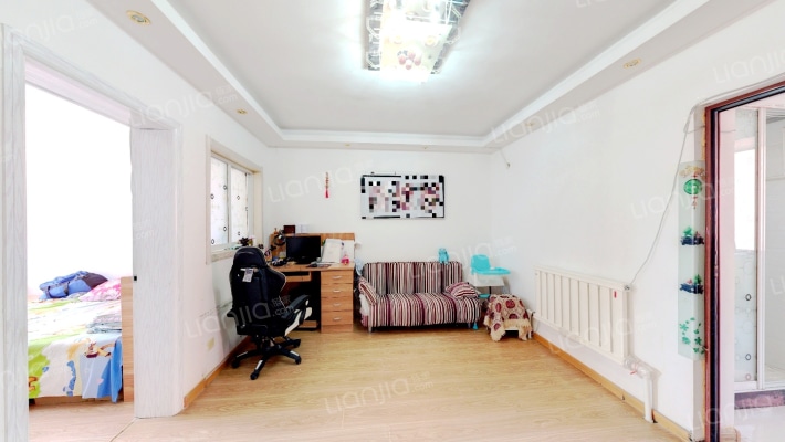 中铁十三局小区二手房实景图