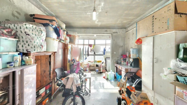 水岸佳苑B区二手房实景图
