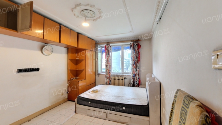 芷岳里二手房实景图