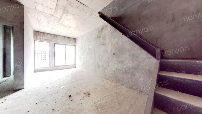 天府银通·极客悦层二手房实景图