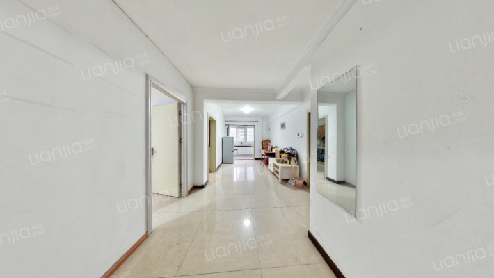 金河畔花园二手房实景图