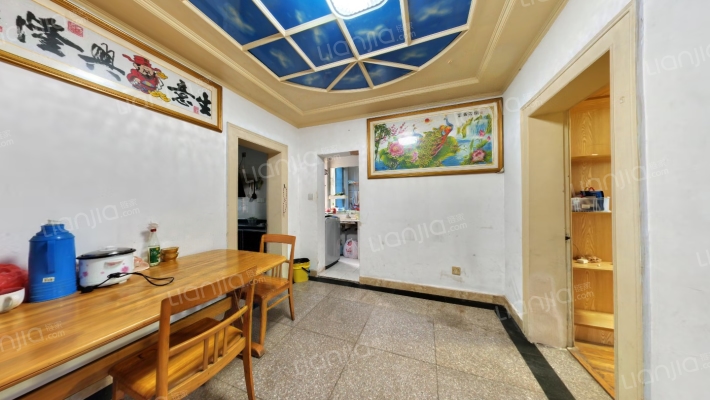 新苑村二手房实景图