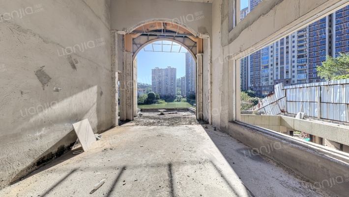 碧桂园山湖城凤鸣湾二手房实景图