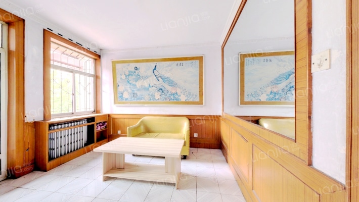 海滨花园小区彩辉街二手房实景图