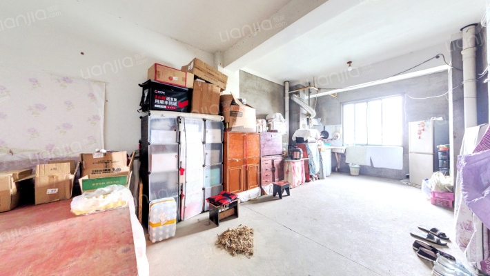 鸿通金都公寓二手房实景图