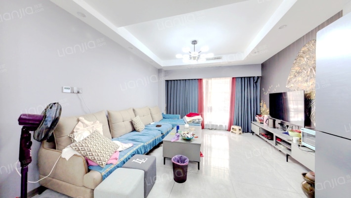 天府银通·极客悦层二手房实景图