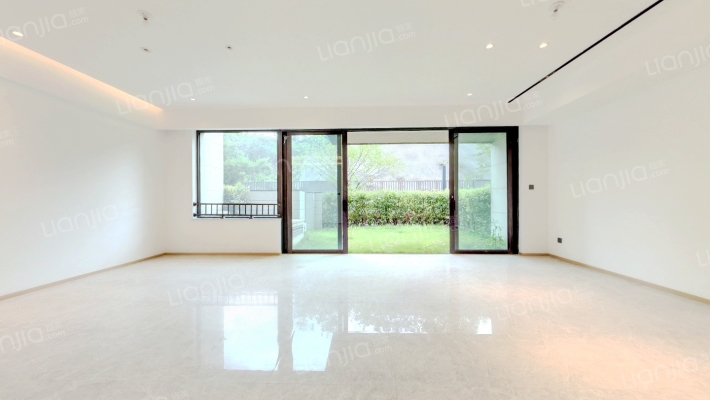 卓越晴翠二手房实景图