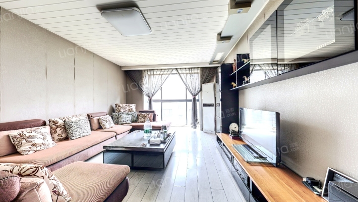 世家星城3期F区二手房实景图