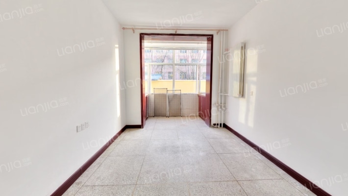 旅游学校家属院二手房实景图