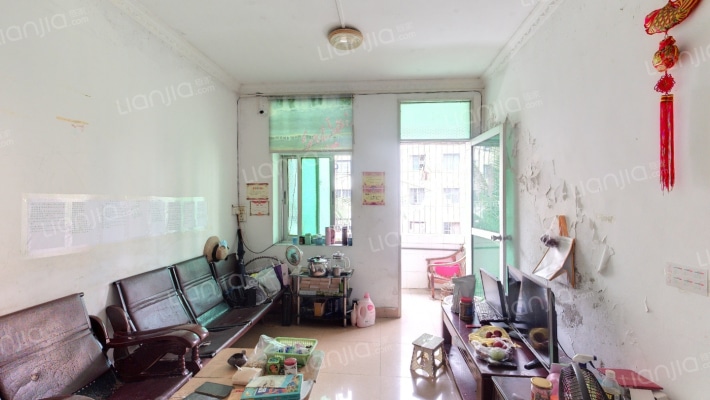 省扶贫农机公司宿舍二手房实景图