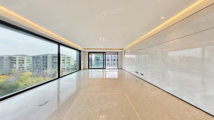 万科·拾谧森语二手房实景图