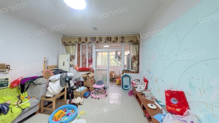 天成小区二手房实景图