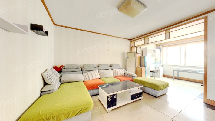 信特花园C区二手房实景图