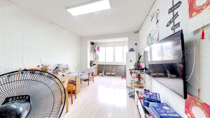 尧建新村二手房实景图