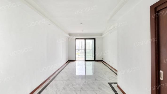 绿地海湾思海苑二手房实景图