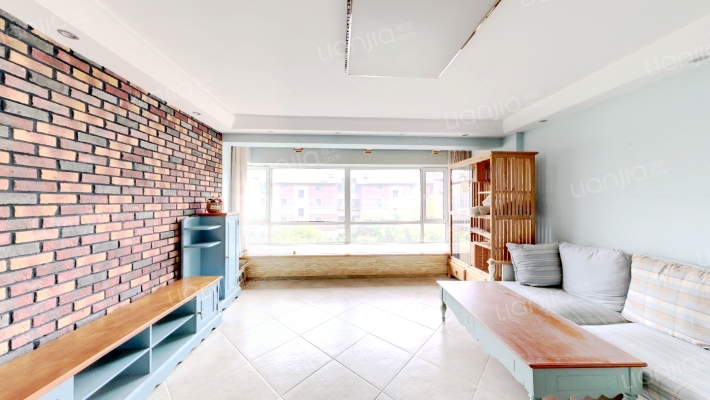 瑞士风情小镇二期二手房实景图