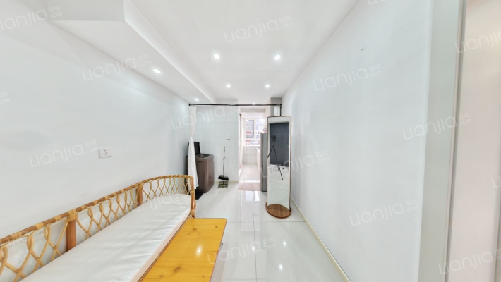 沿湖小区二手房实景图