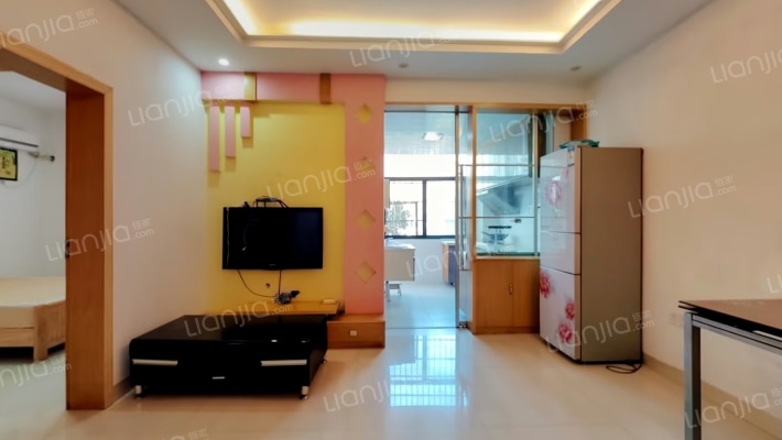 港岳豪庭二手房实景图