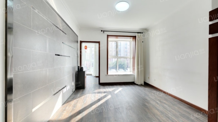 泰成玲珑郡二手房实景图