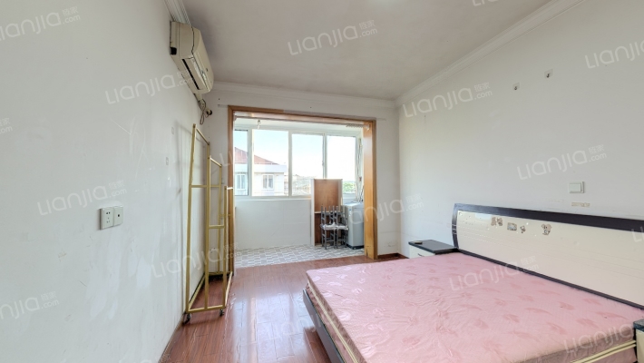 江桥三村小七街坊二手房实景图