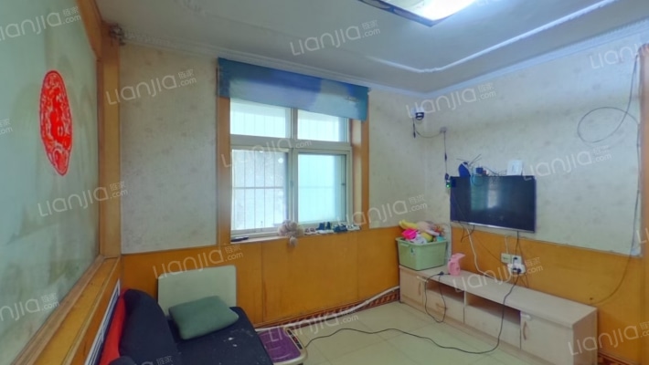 地铁五号院二手房实景图