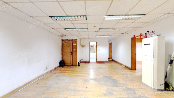 建爱大厦二手房实景图