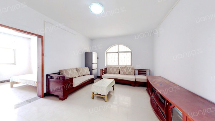 荣立公寓二手房实景图