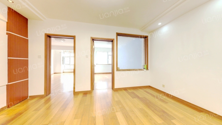 佳隆学府铭座二手房实景图