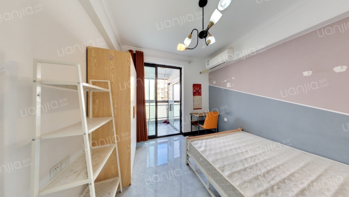 亲亲家园四期二手房实景图