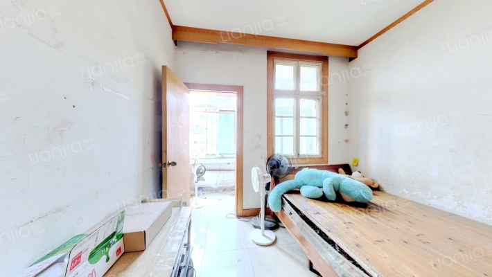 合瓦路4号二手房实景图