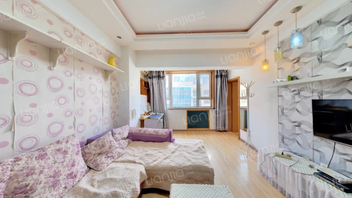 银领国际公寓二手房实景图