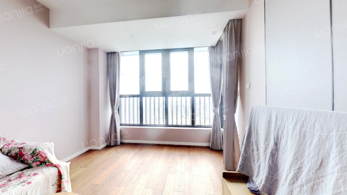 雅达青年广场二手房实景图