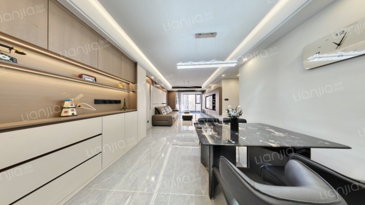 吾悦华府二手房实景图