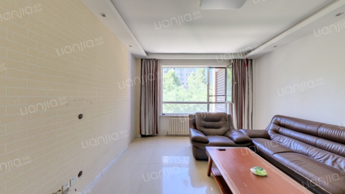 颐丰花园颐盛园二手房实景图