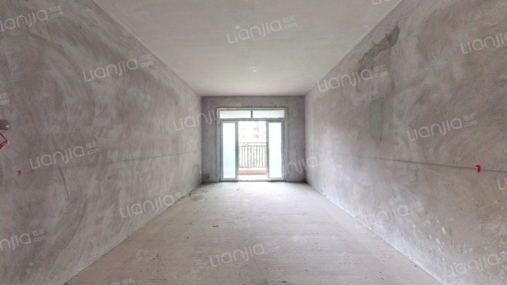 和威山千院二手房实景图