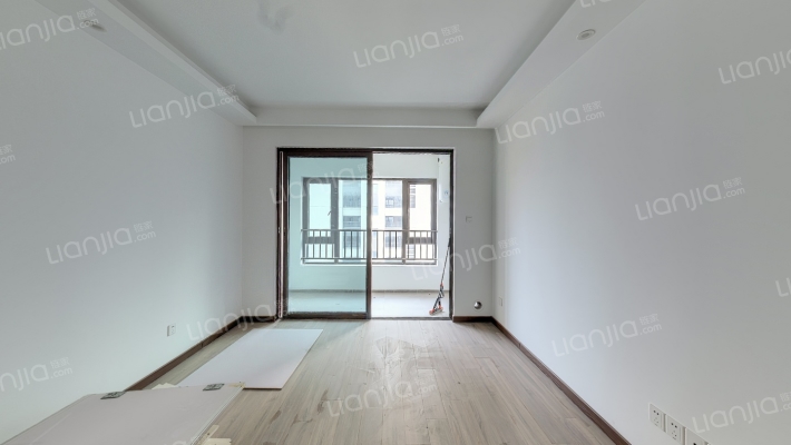 世茂云锦澜园二手房实景图