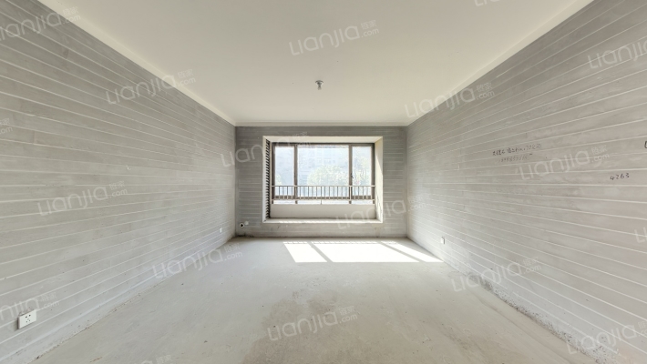 朗臻熙苑二手房实景图