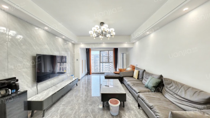 隆鑫公园首府二手房实景图