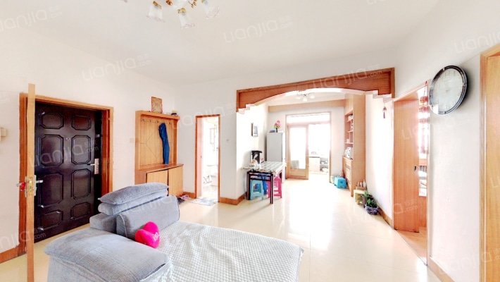 电子厂宿舍小区二手房实景图