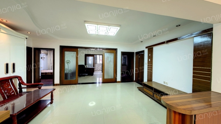 鸿基新村二手房实景图