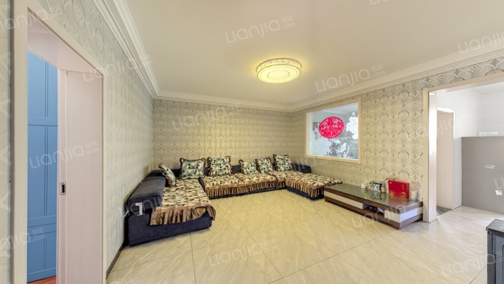 山西省交通干部学校宿舍区二手房实景图