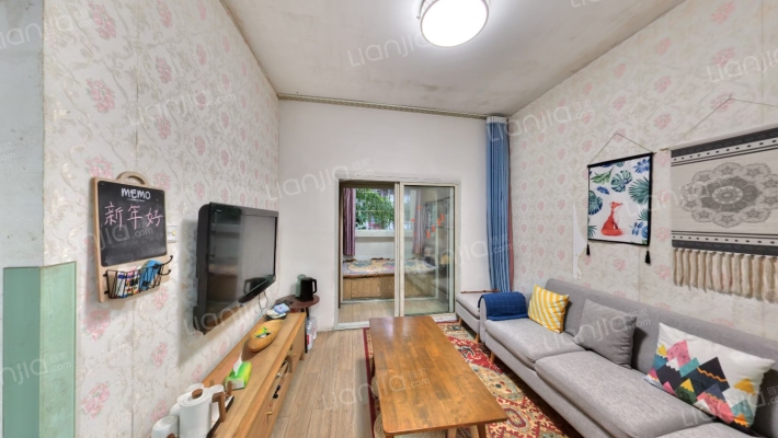 金秋乐园二期二手房实景图