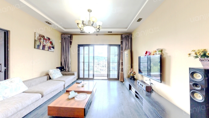 隆鑫花漾湖二手房实景图