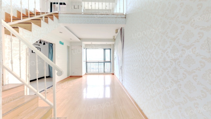 新青年公寓二手房实景图