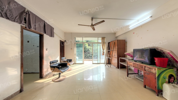 俊景花园C区二手房实景图