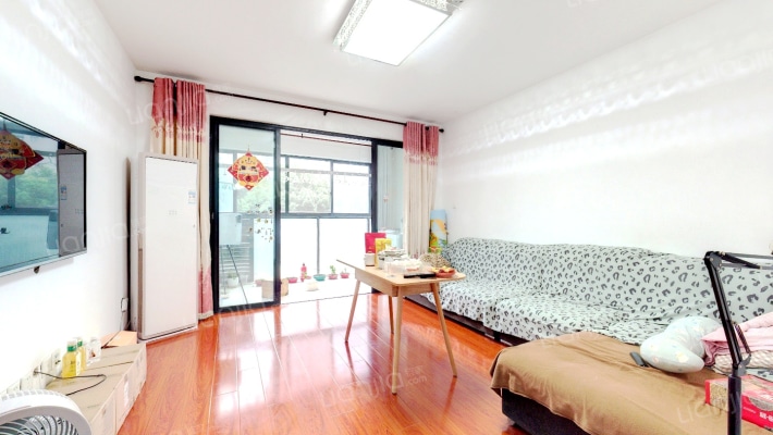 荣域花园二手房实景图