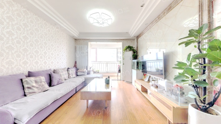 万泰花苑二手房实景图